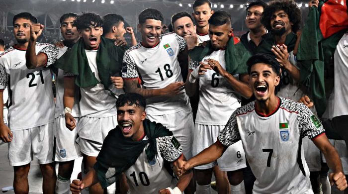 ভারতকে হারানোর পর ২ কোটি টাকার পুরস্কার পেলেন হামজা-জামালরা