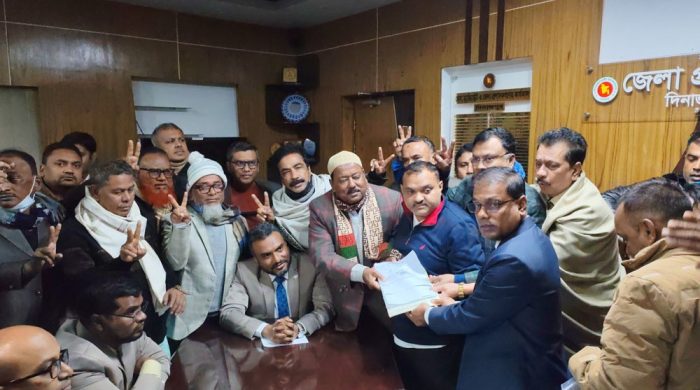 খালেদা জিয়ার প/ক্ষে মনোনয়নপত্র দাখিল