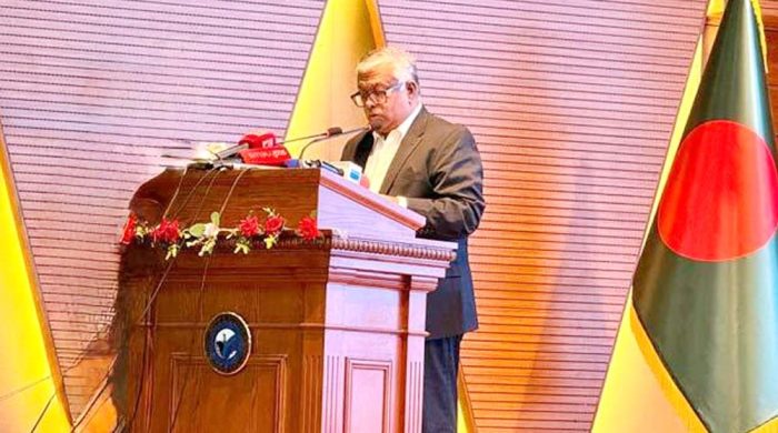 ভূ-রাজনৈতিক চ্যা/লে/ঞ্জ মো/কা/বে/লা/য় সাংবাদিকদের ভূমিকা গুরুত্বপূর্ণ : আসাদ আলম