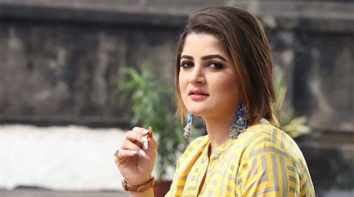 নতুন রূপে শ্রাবন্তী