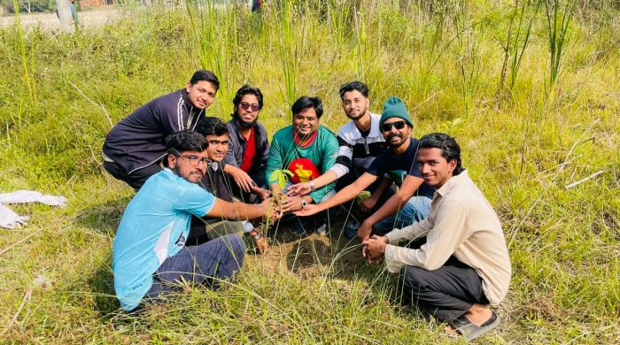 বরিশাল বিশ্ববিদ্যালয়ে বিলুপ্তপ্রায় ‘বৈলাম’ বৃক্ষ রোপণ