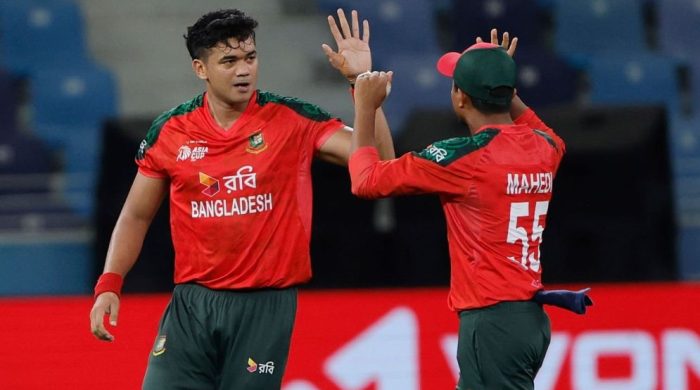 বর্ষসেরা হওয়ার দৌড়ে তাসকিন-মেহেদী
