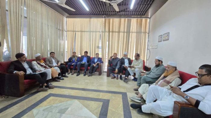 ইসিতে ১১ দলীয় জোটের নেতারা, ৩০ আসনের ফল পুনঃগণনার দাবি