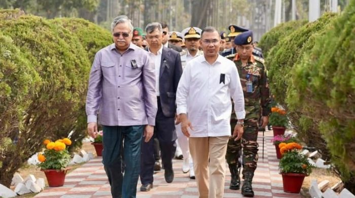 মাননীয় প্রধানমন্ত্রীর সঙ্গে মাননীয় রাষ্ট্রপতির প্রথম সাক্ষাৎ হলো আজ তা নিয়ে খুব প্রকাশ করেছে এনসিপির নেতা সারজিস আলম।