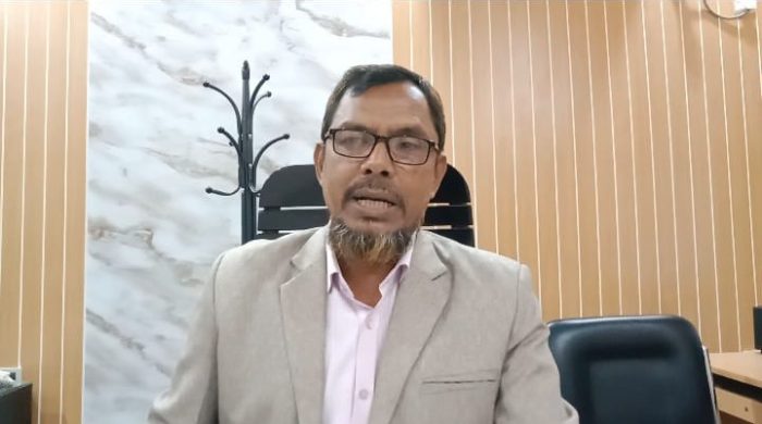 শিক্ষার্থীদের ফুসফুসে ধোঁয়ার চিমনি! কোটি টাকা হাতিয়ে নিলেন পরিবেশ