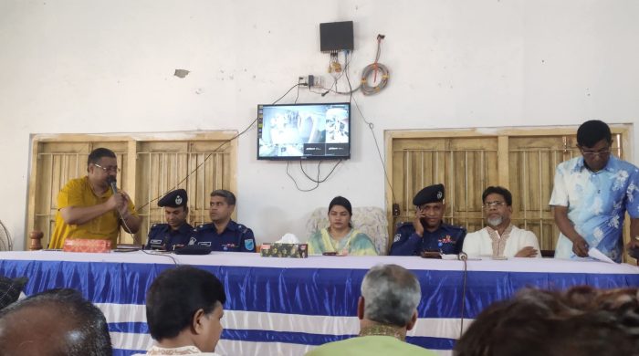 মুন্সীগঞ্জের সিরাজদিখানে কালি পূজা নির্বিগ্ন করতে আইন শৃঙ্খলা সভা